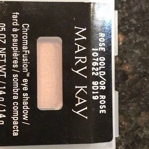 Mary Kay chromafusion eye shadow in rose gold